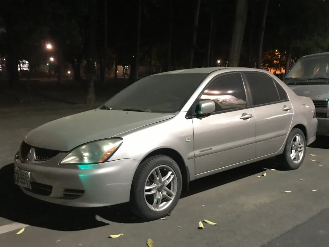 Mitsubishi Lancer 2004