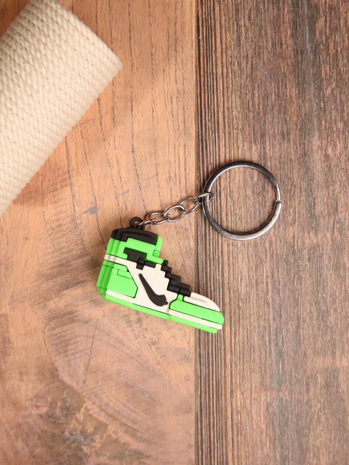 pixel-sneaker-keychain-1-3.jpg